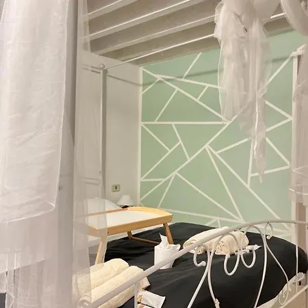 Amogenova-affittacamere 3*