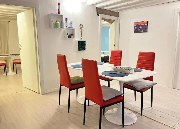 Amogenova-affittacamere 3* ג'נובה